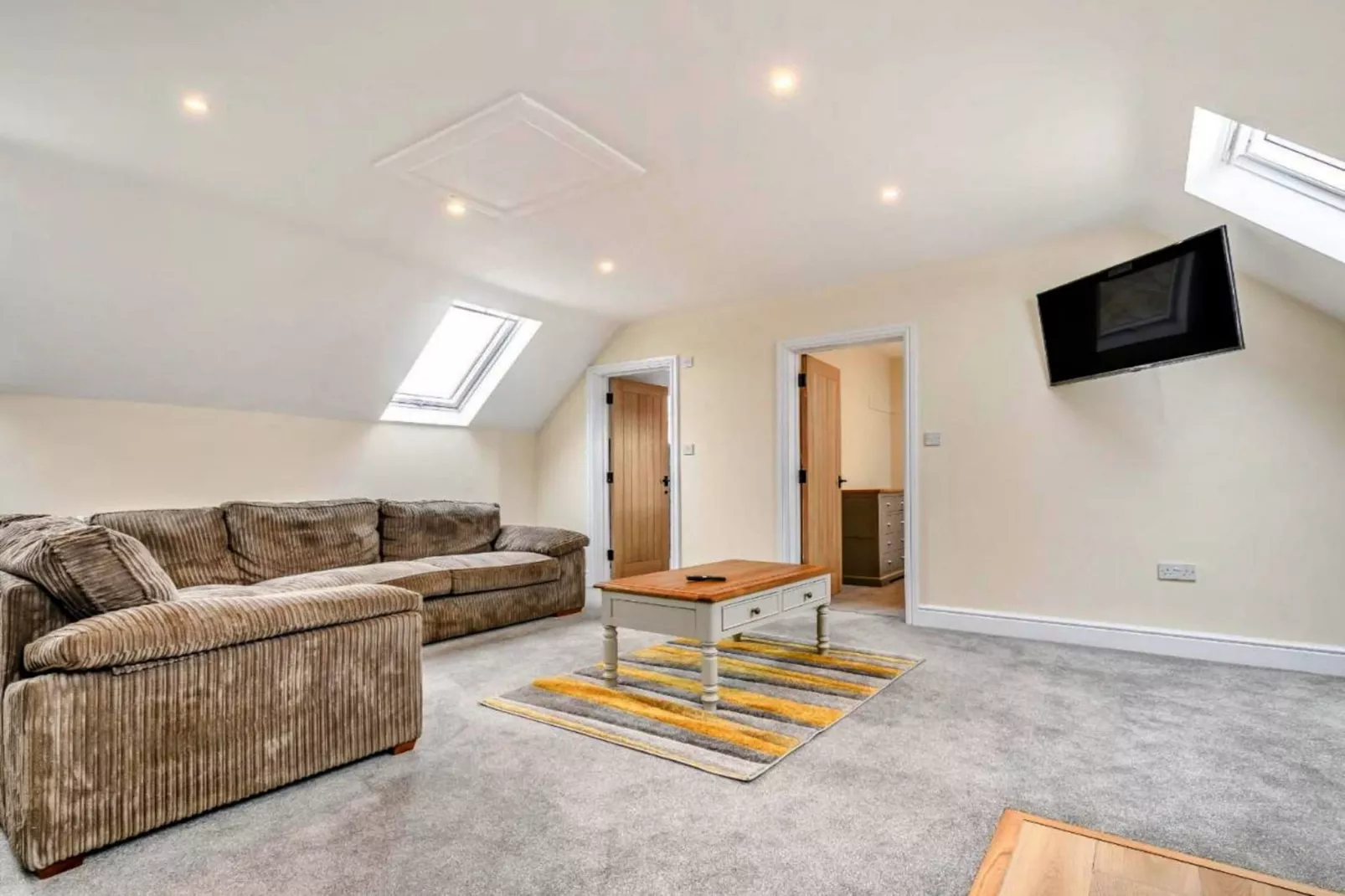 Little Rissington - The Studio Apartment-Living room