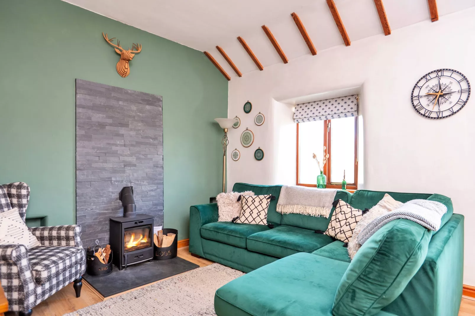 Capel Hebron-Living room