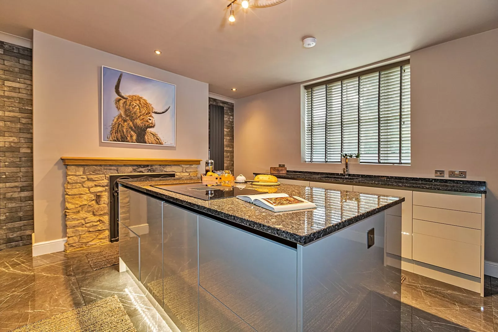 Ttich Manor Retreat-Kitchen