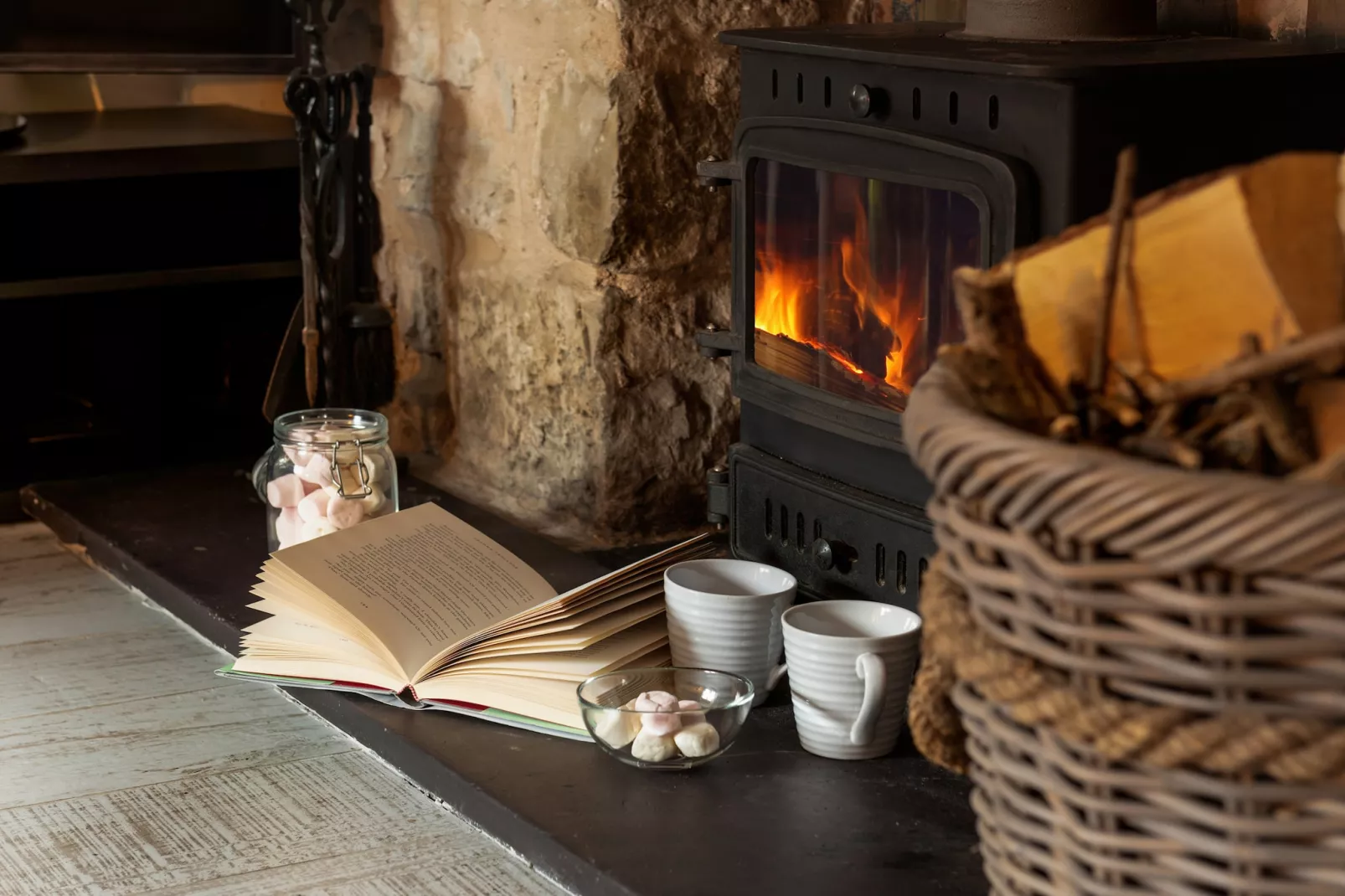 Esmor Cottage-Living room
