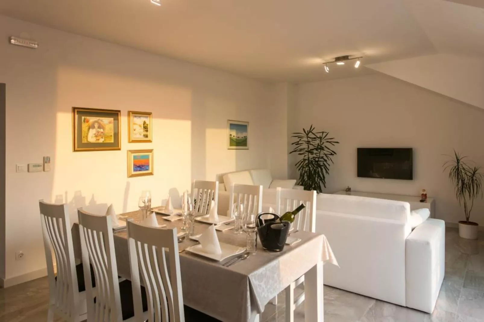 Apartments Villa Dubrovnik - Three Bedroom Apartment - Penthouse with Hot Tub-Dining room
