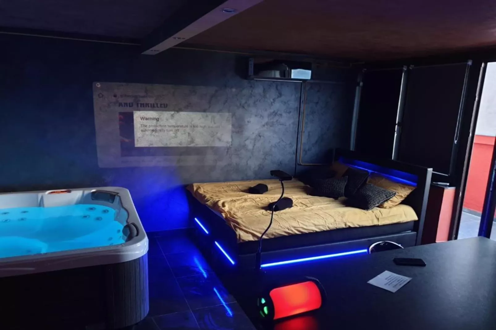 Apartment Tomislav Zagreb - One Bedroom Apartment with Private  Hot Tub-Bedroom