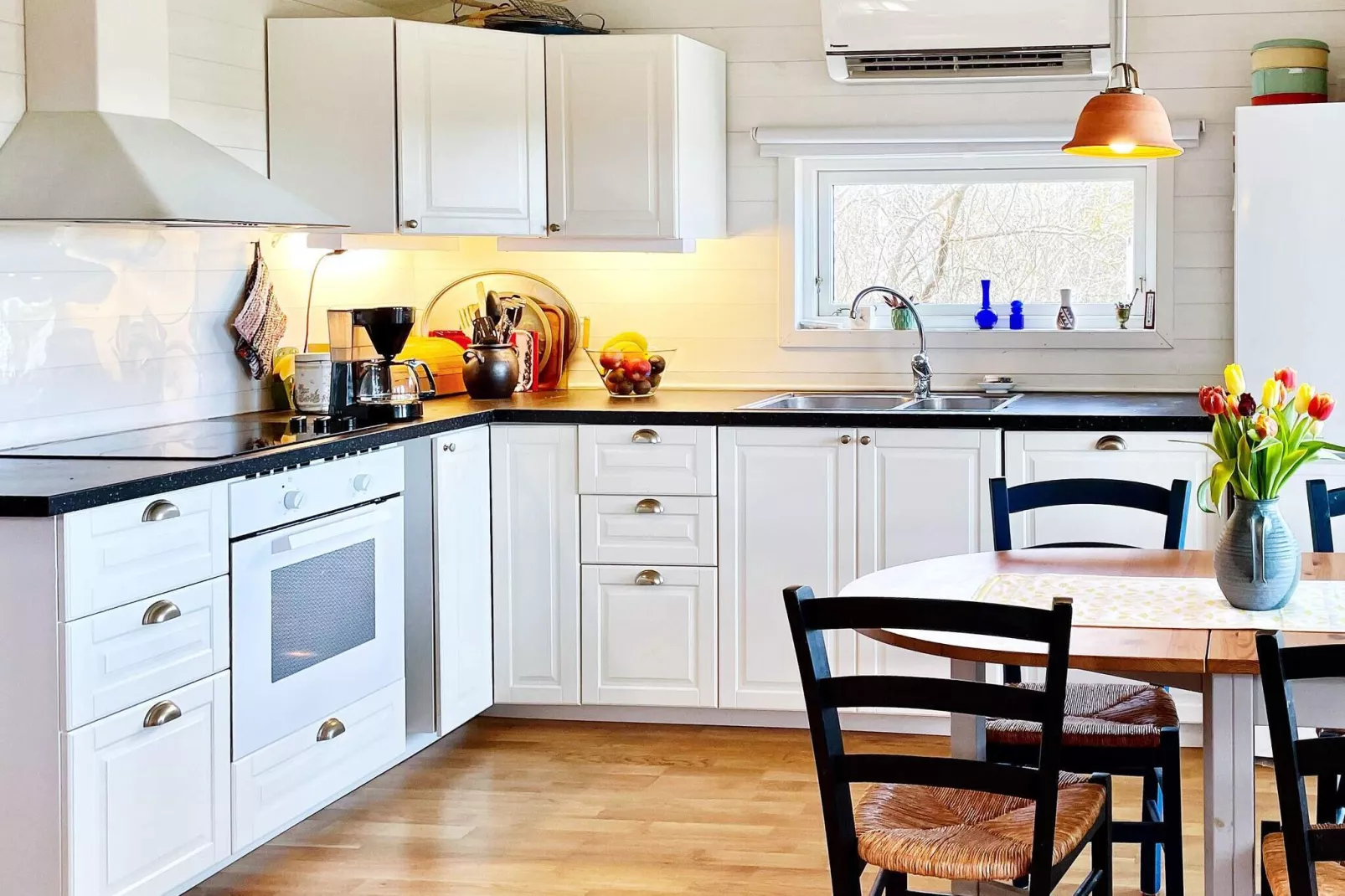 Maison de vacances pour 8 a BORGHOLM-By Traum
