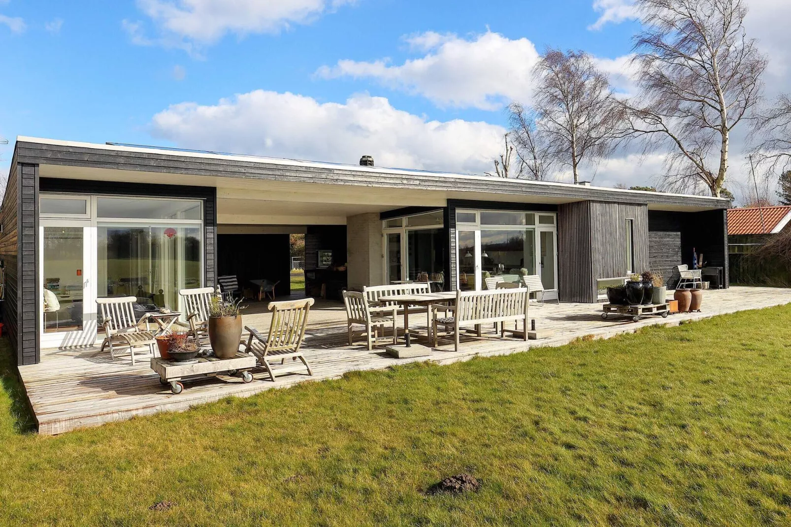 Helles Ferienhaus mit Spa -- By Traum Ferienwohnungen-Im Freien