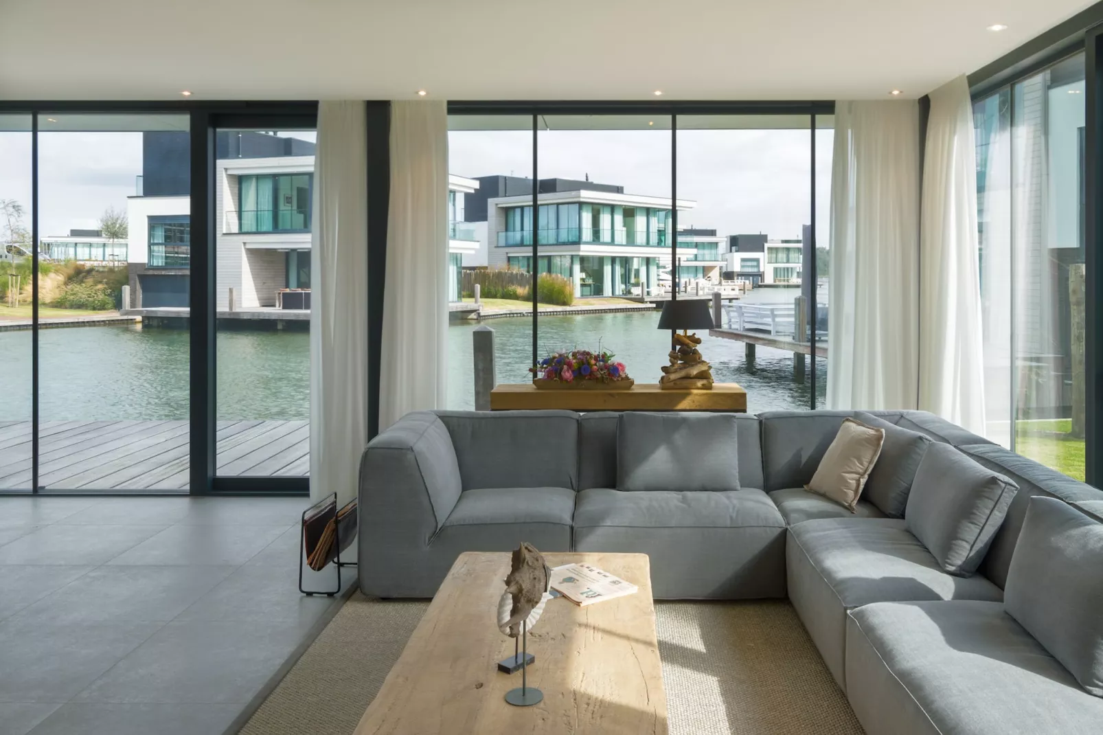 Harbour Village 1-Living room