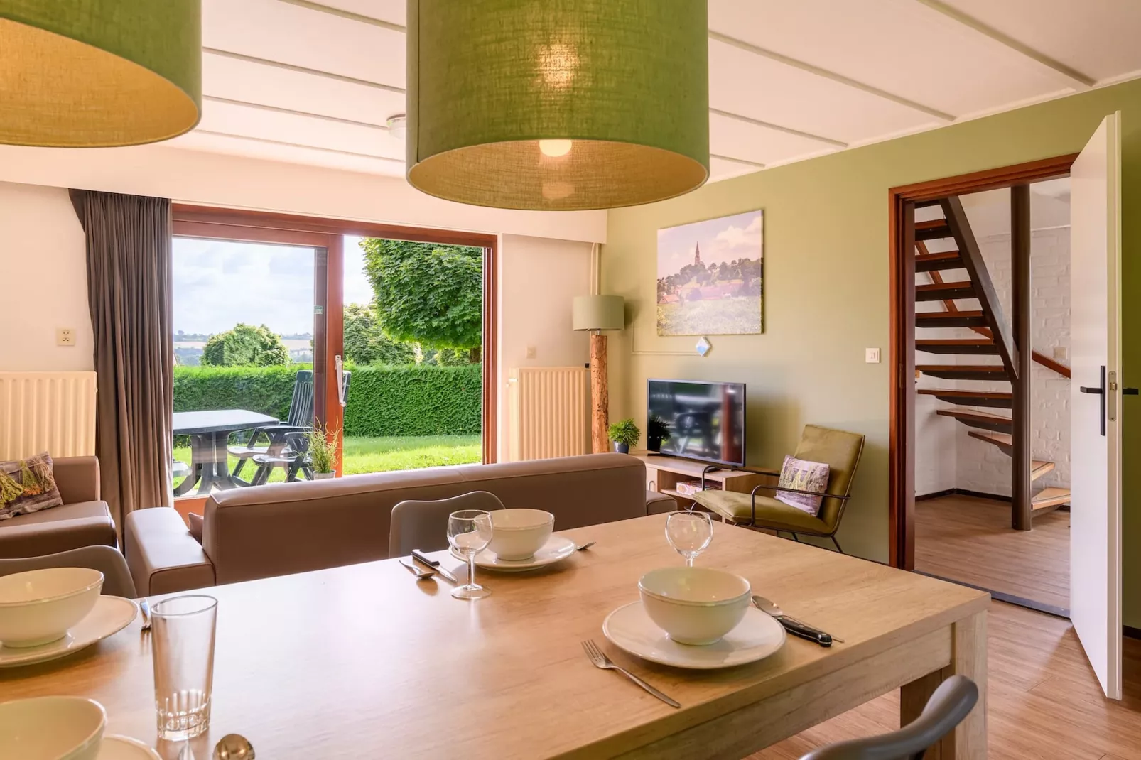 Bungalow 4B1-Dining room