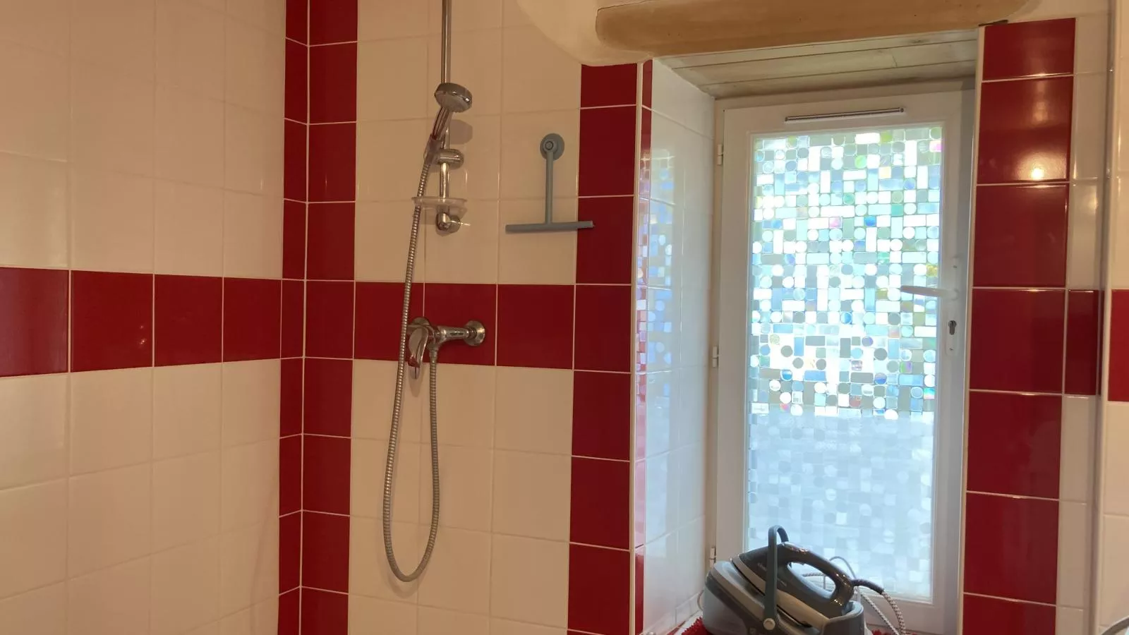 Maison des Yourtes-Bathroom