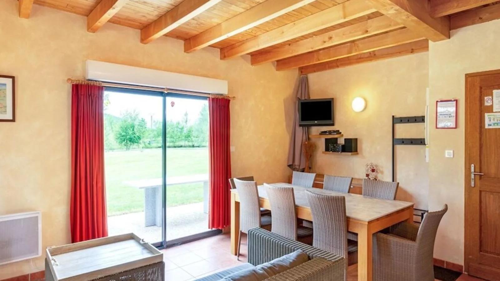 Lac Bleu Nr 38-Dining room