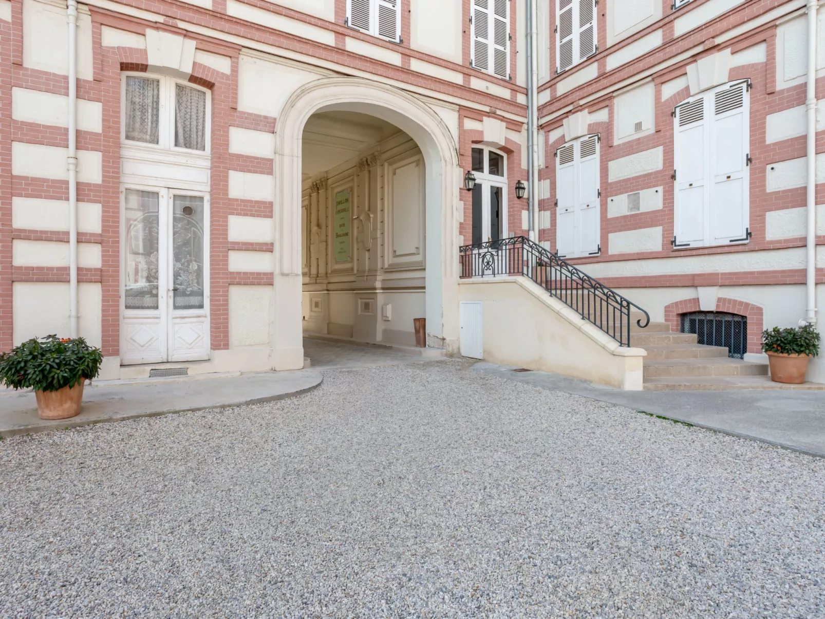 L'hôtel de Paris-Dehors