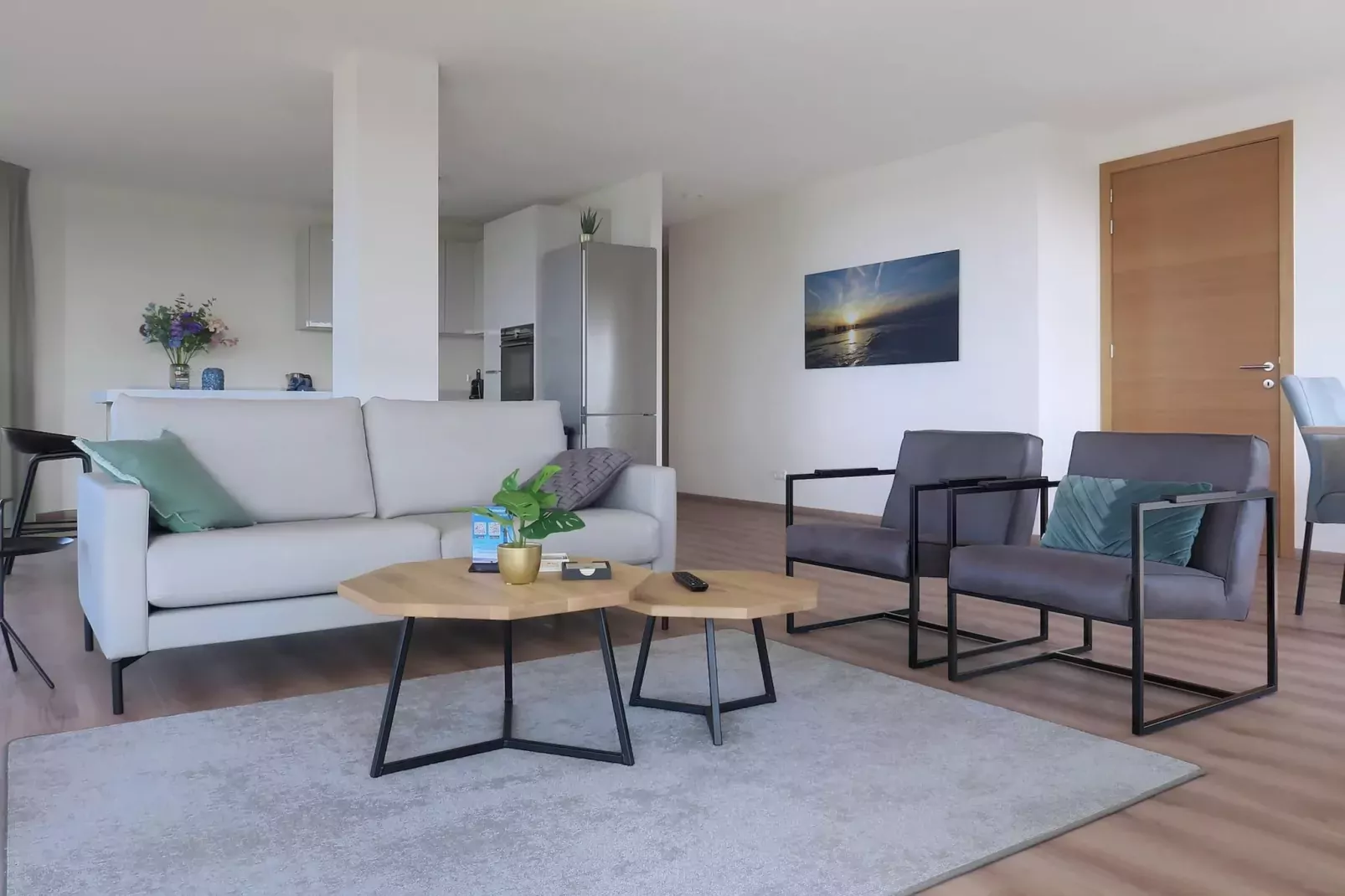 Pharos Sea Wave Panorama 16-Living room