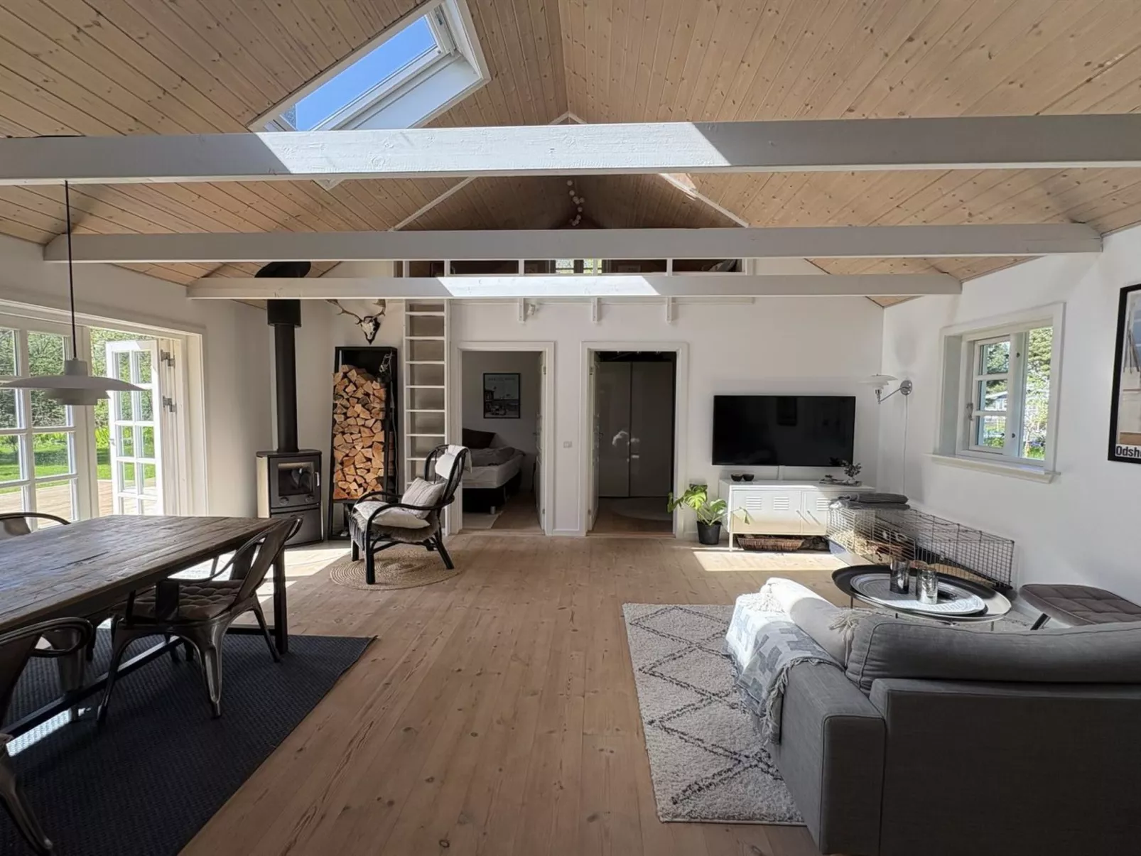 "Veljan" - 1.2km from the sea-Inside