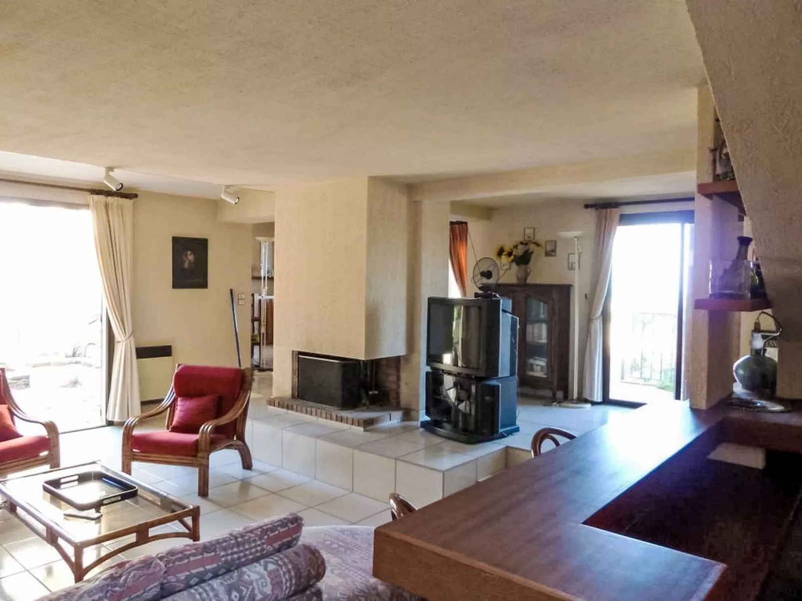 Maison Heliosa-Inside