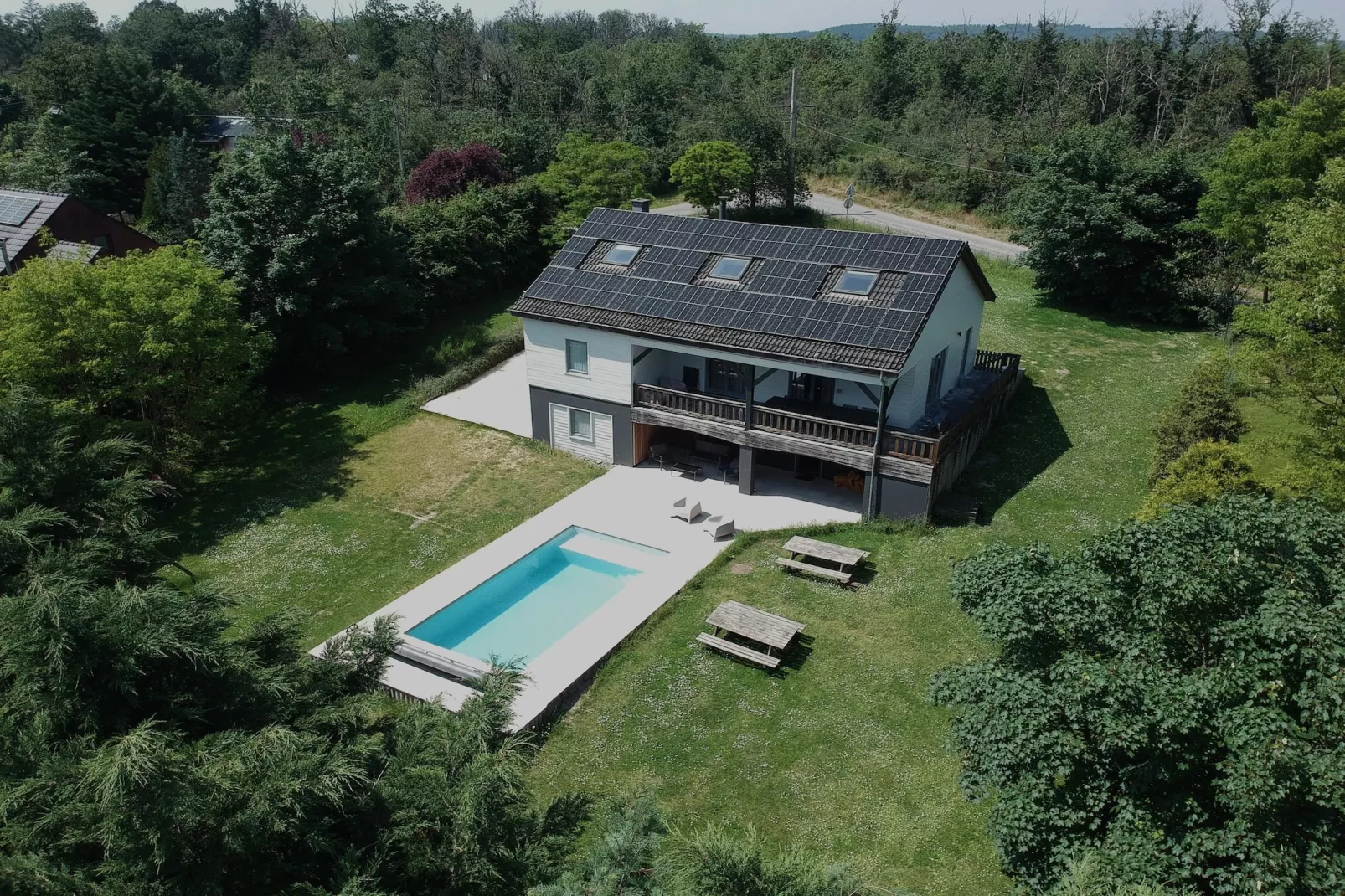 LE BERCAIL-Exterior summer