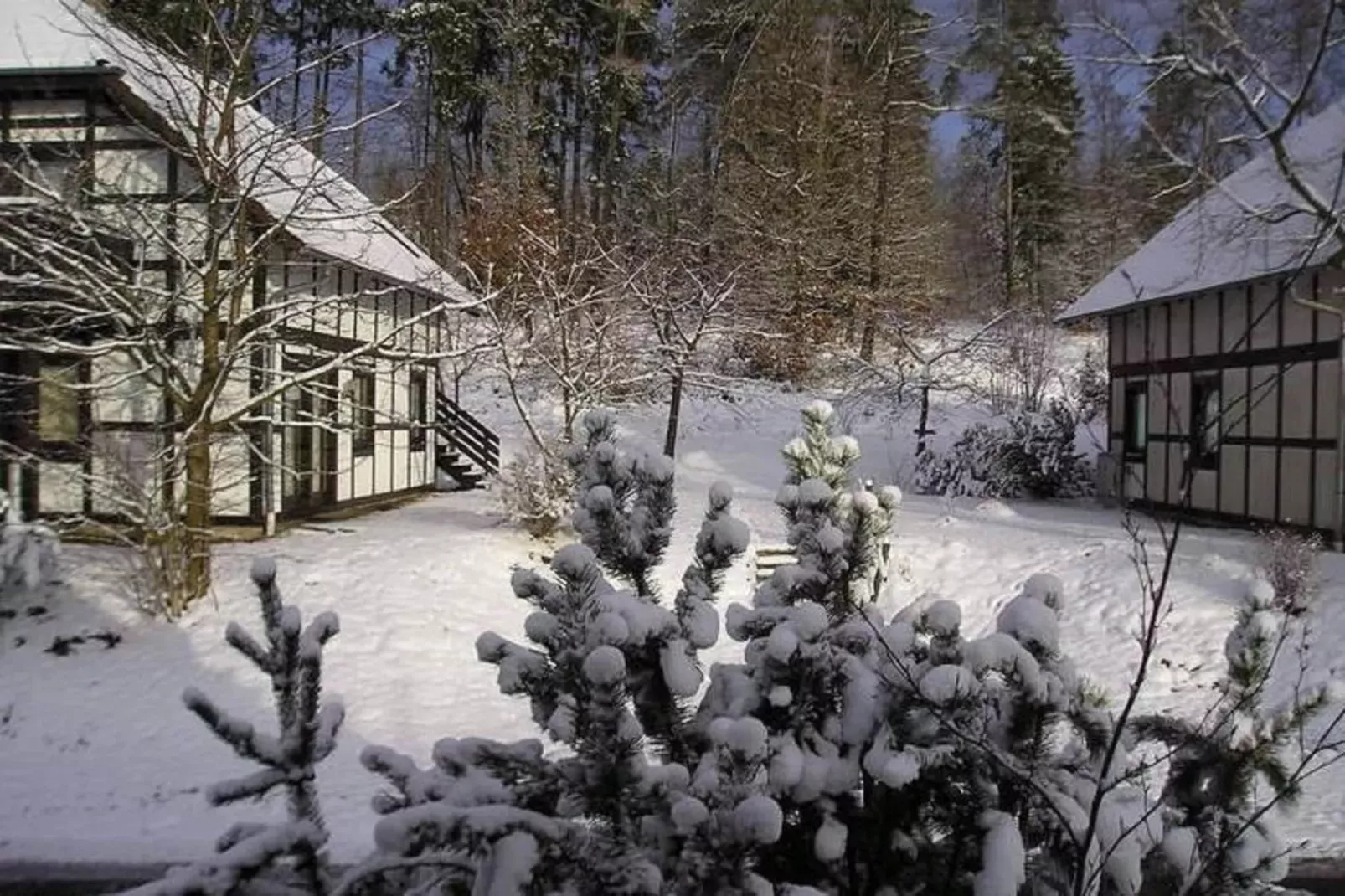 Am Sternberg-Exterior in winter