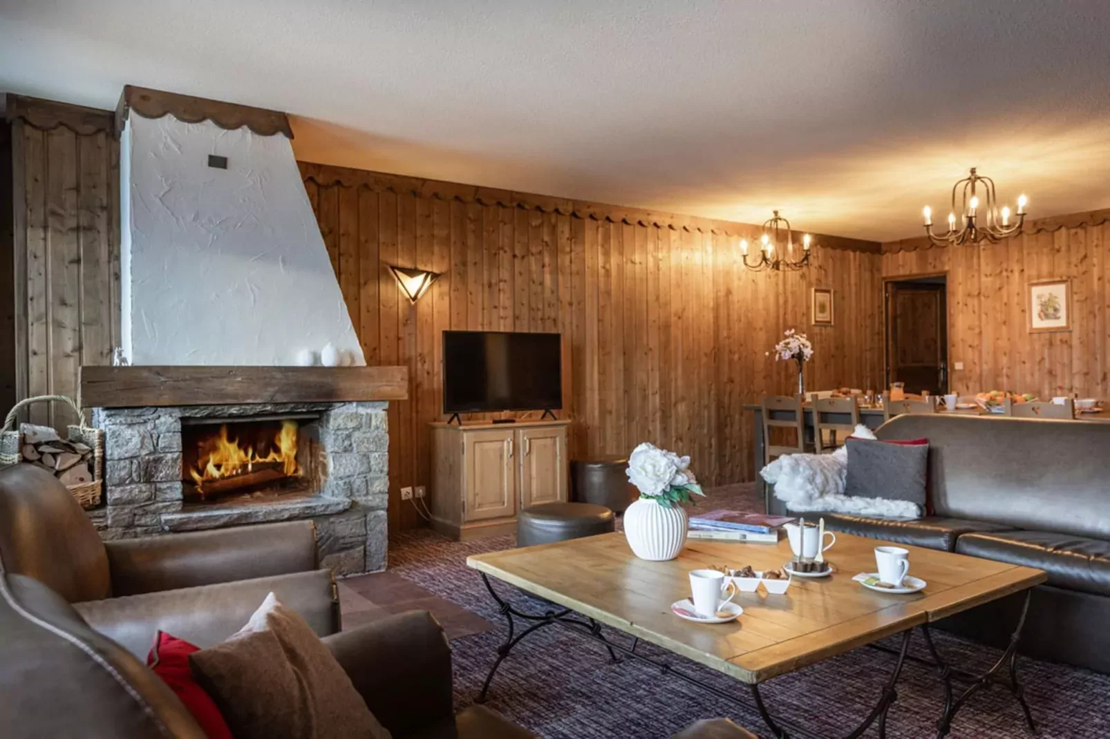 Chalet Altitude Arc 2000 5-Living room