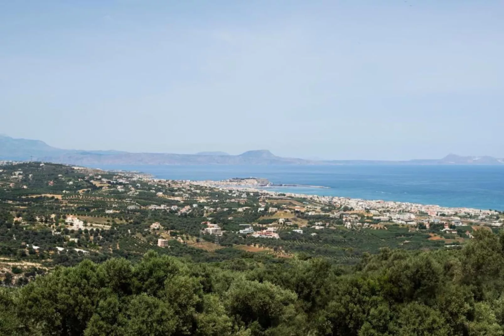 Villa Bougainville-Areas summer 20km