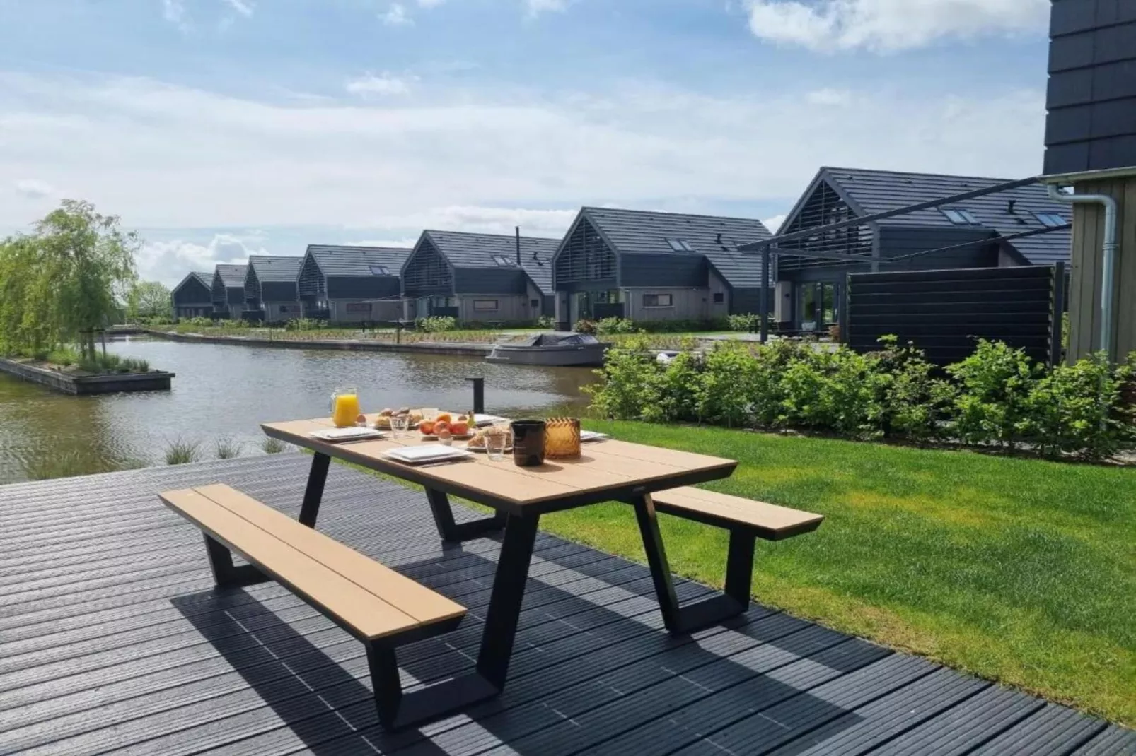 Watervilla Tsien-Atmosphere