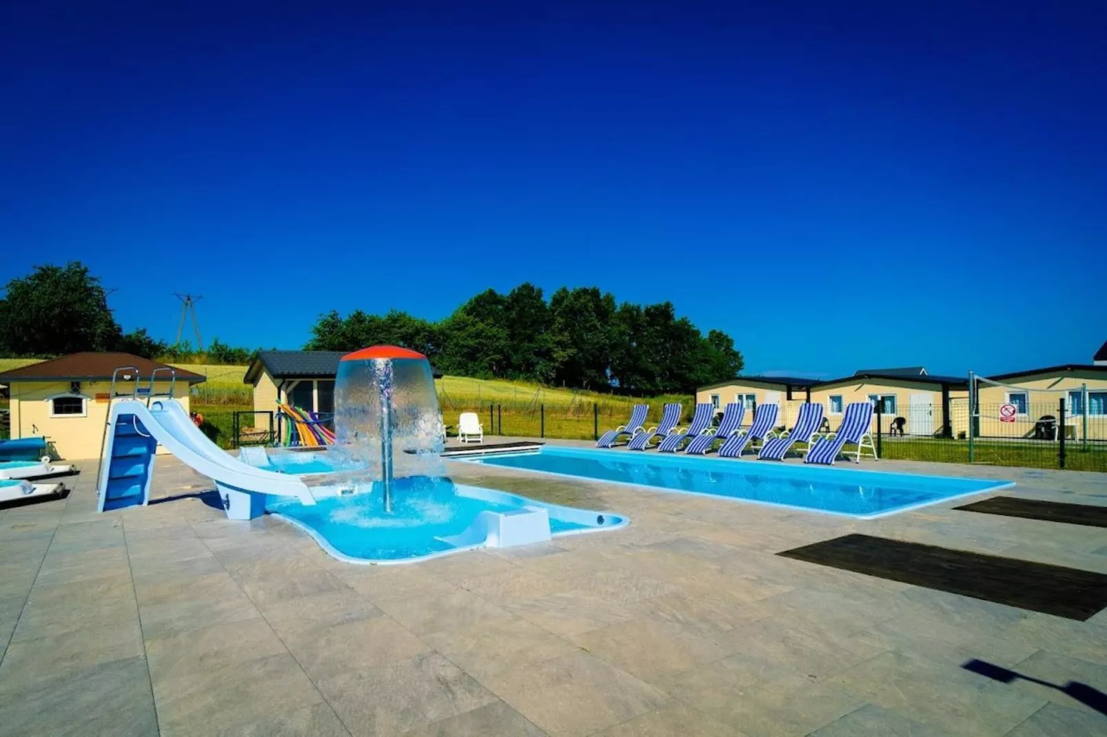 Domek piętrowy 8-osobowy Ustronie Morskie-Pool