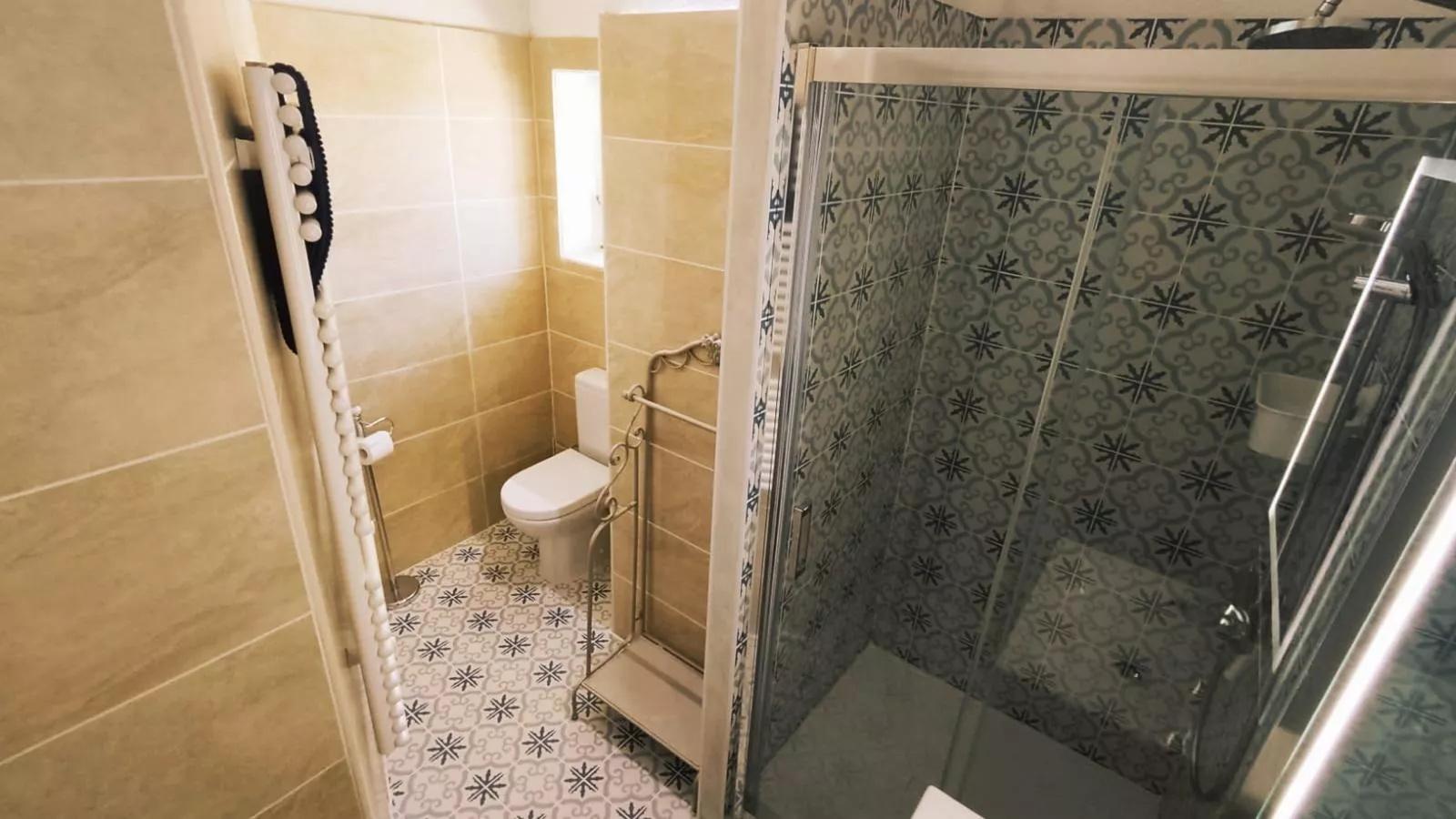 Lécurie-Bathroom