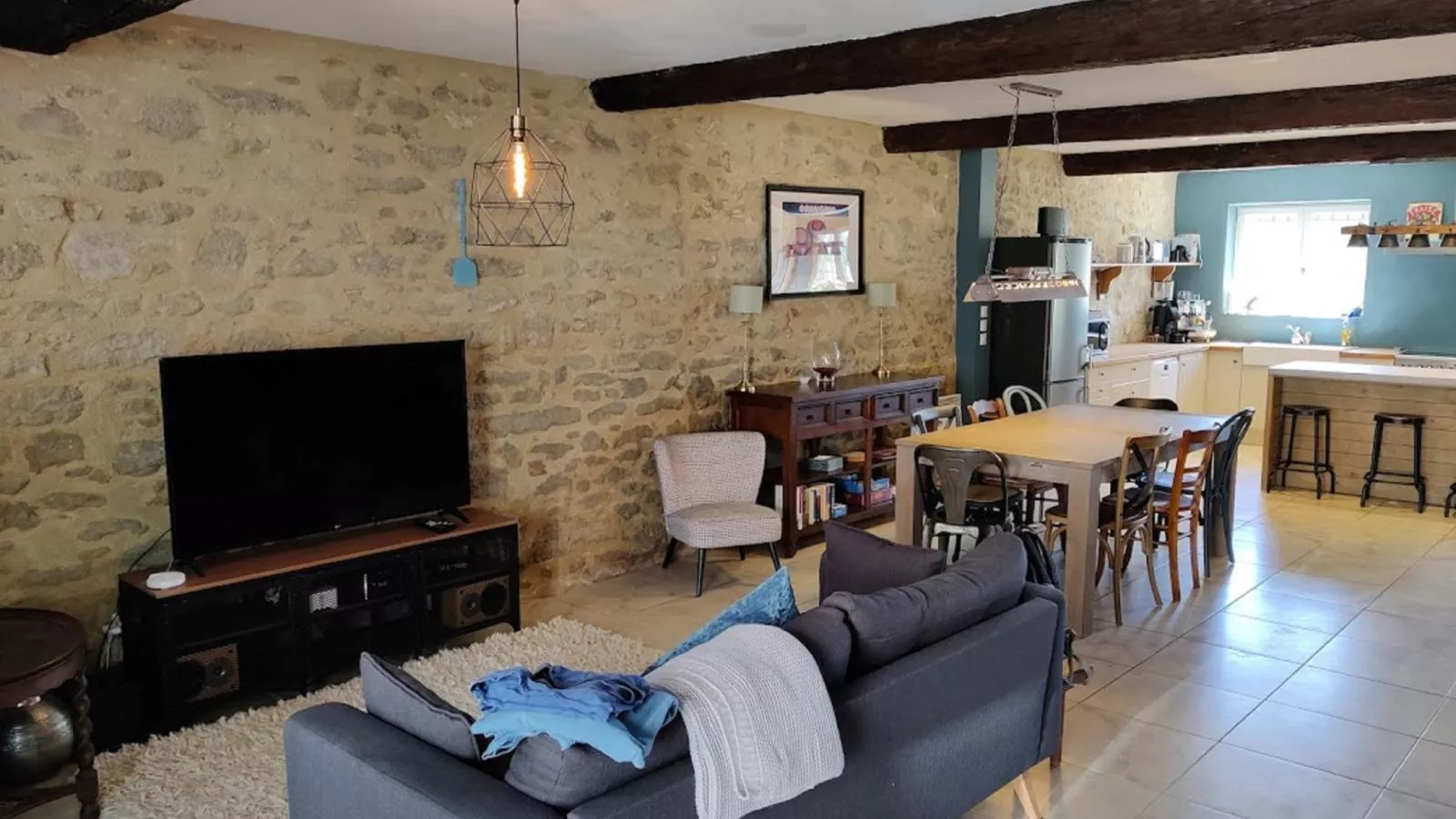 Lécurie-Living room