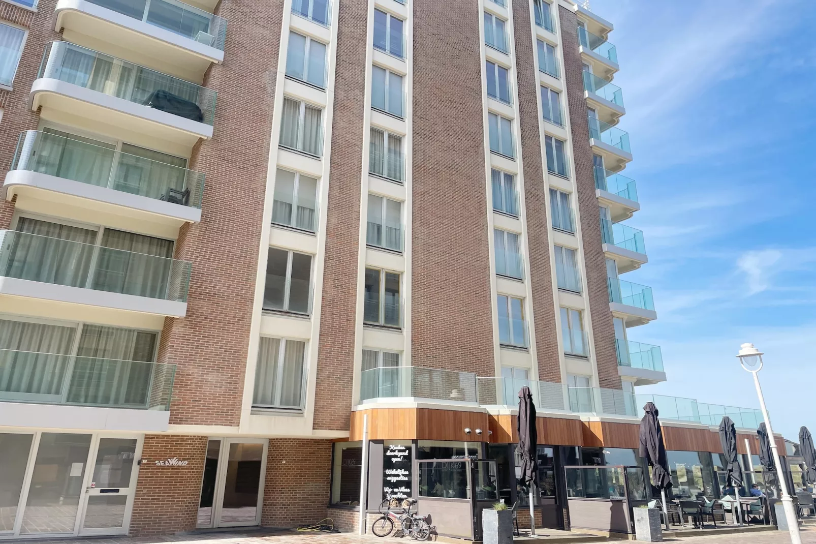SEAWIND 502-Exterior summer