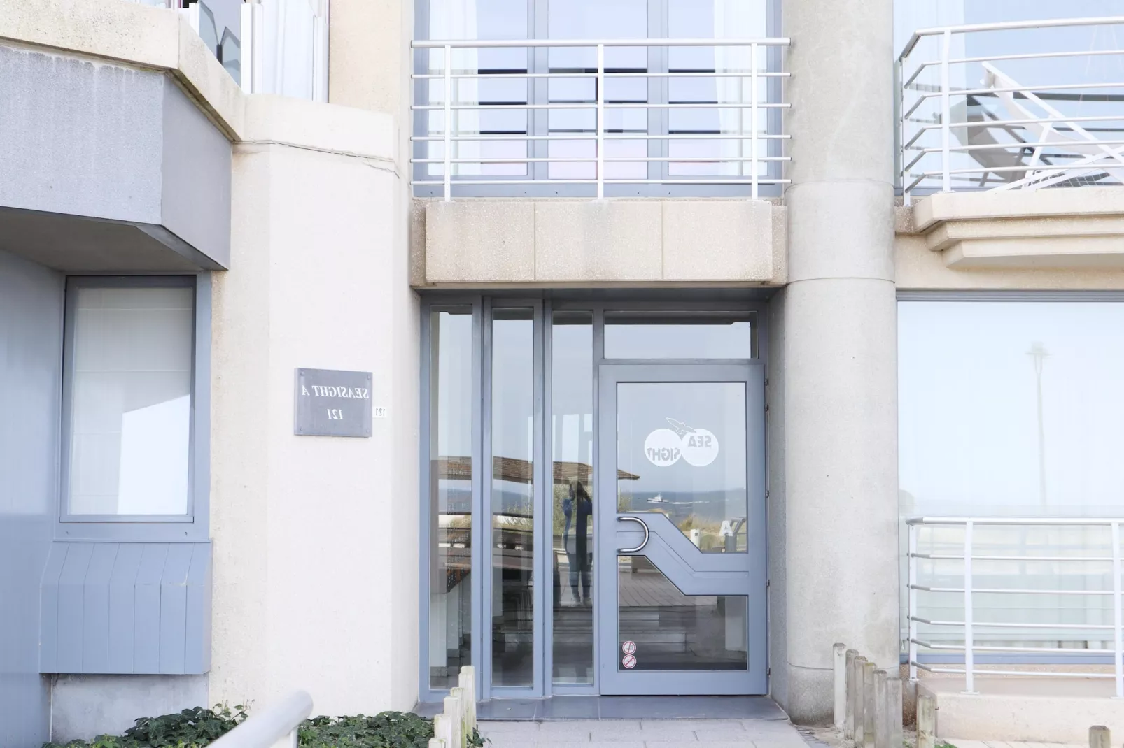 SEASIGHT A 0004-Reception hall