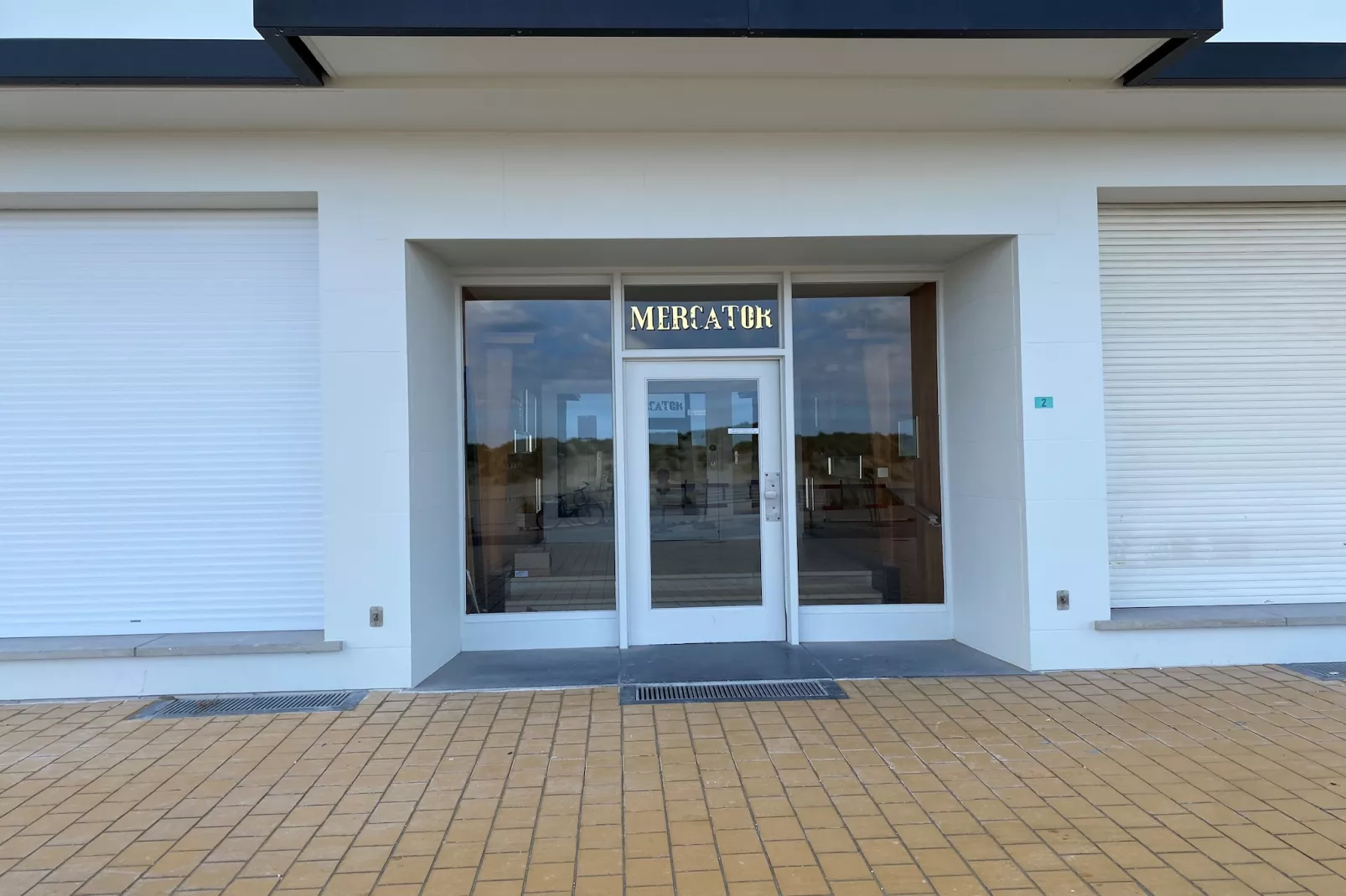 MERCATOR 0502PK-Exterior summer