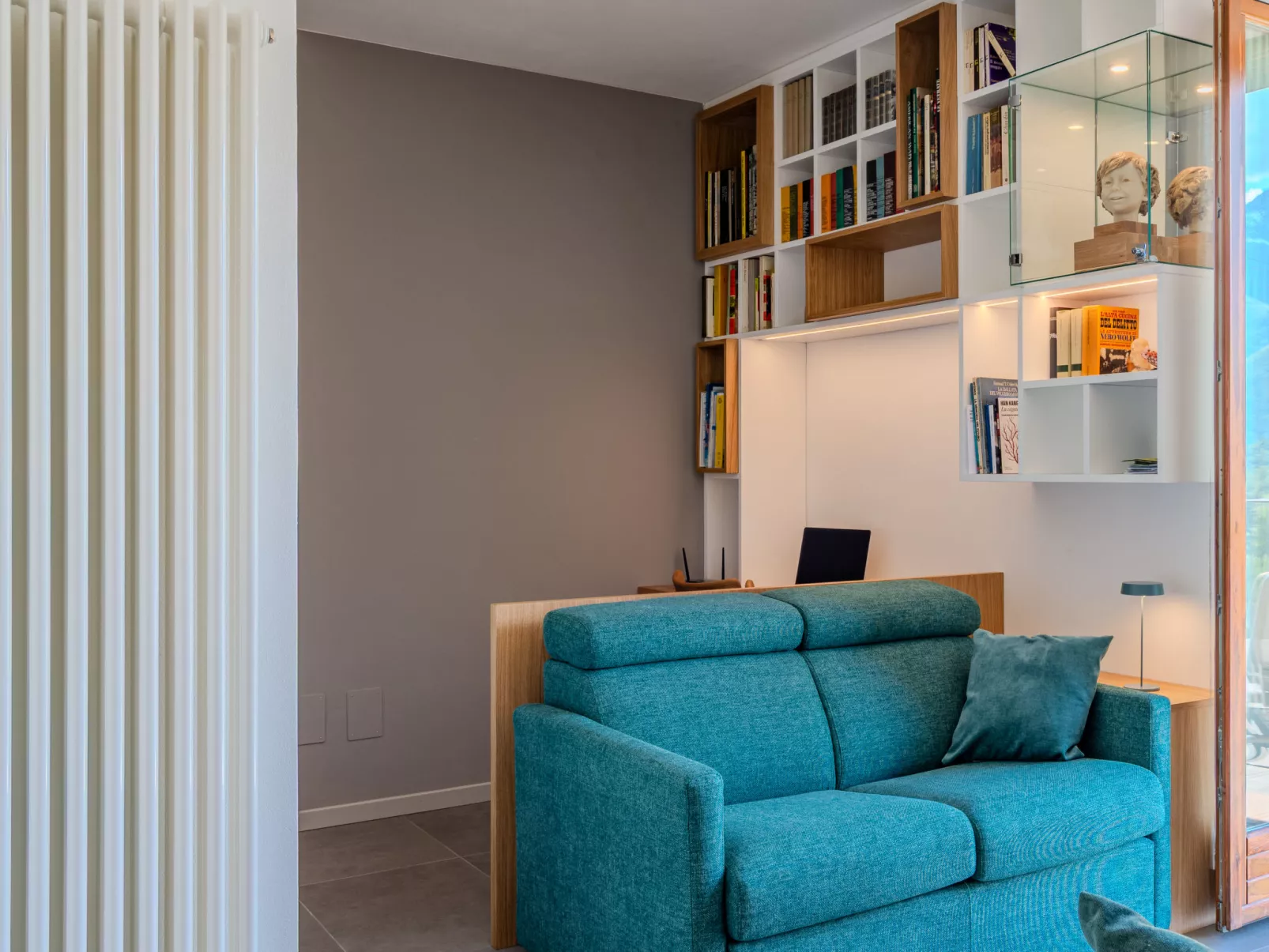 Flat 1-Dedans