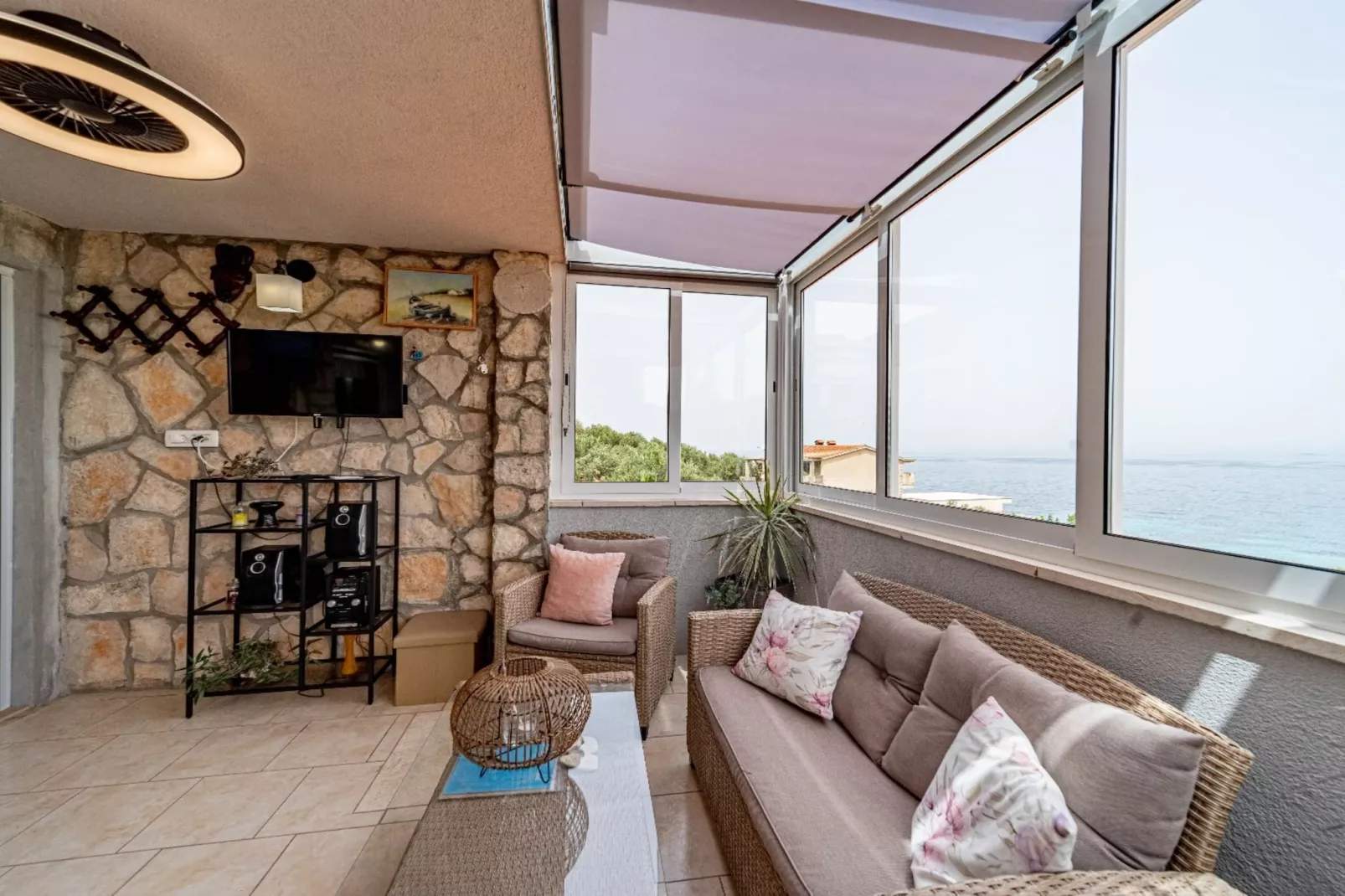 Stone House Blaca - Two Bedroom Stone House with Terrace and Sea View-Living room