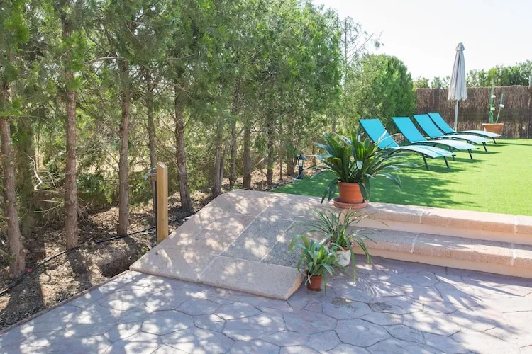 Shostalet-Exterior summer