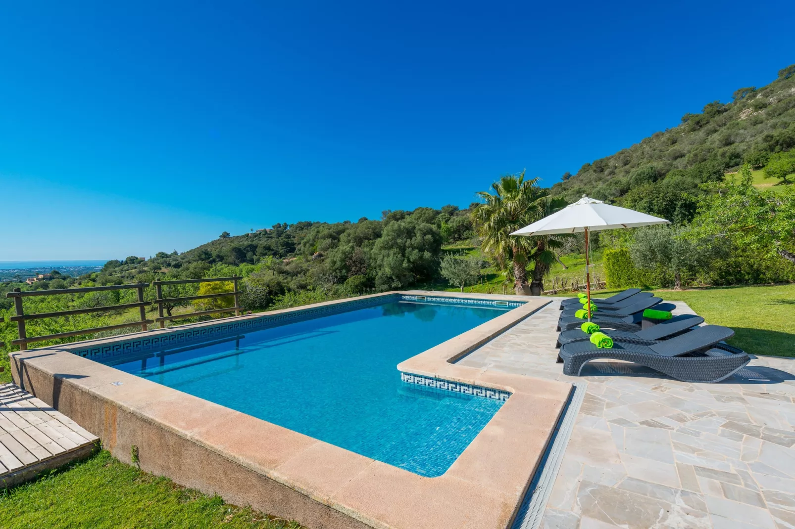 Sa Roca Blanca-Pool