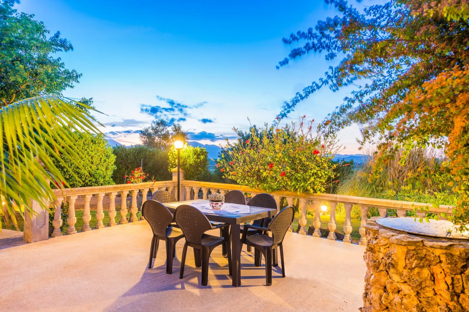 Vila-Terrace balcony