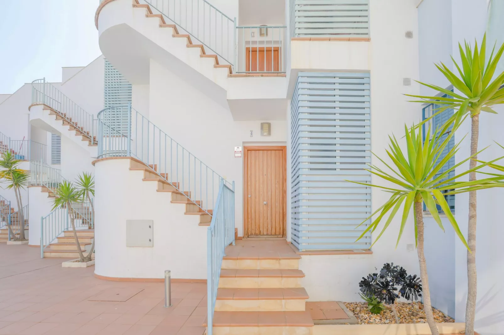 Villablanca Home-Exterior summer