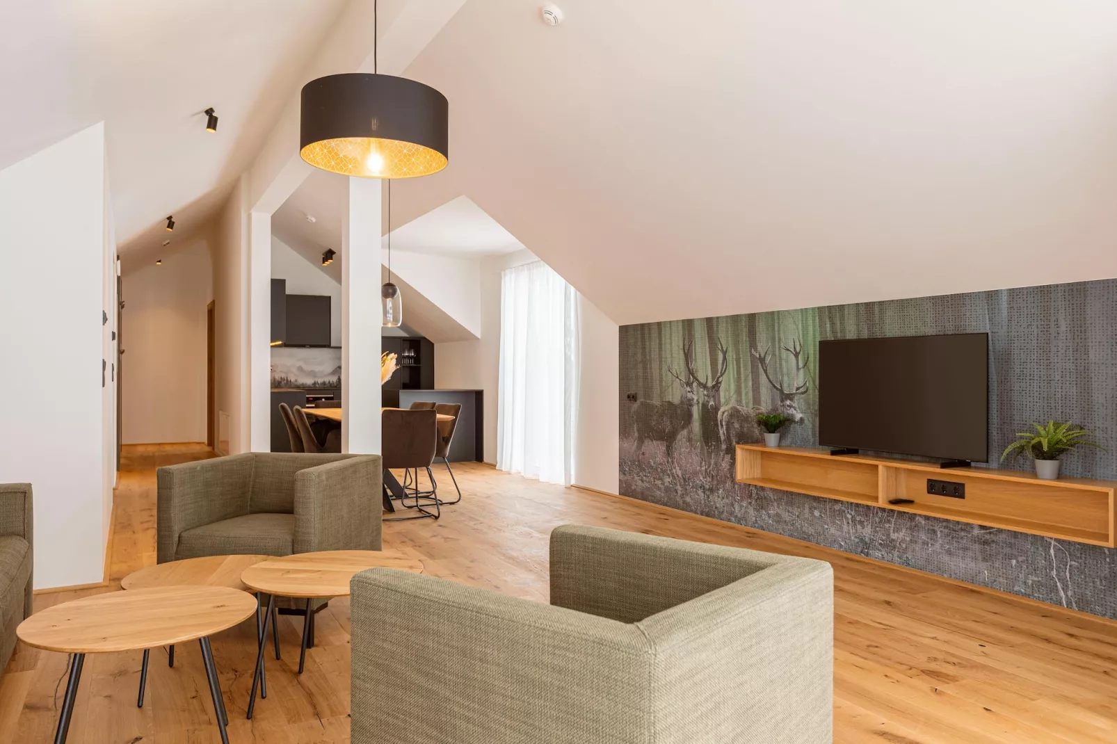 Fiss Suites 14-Living room