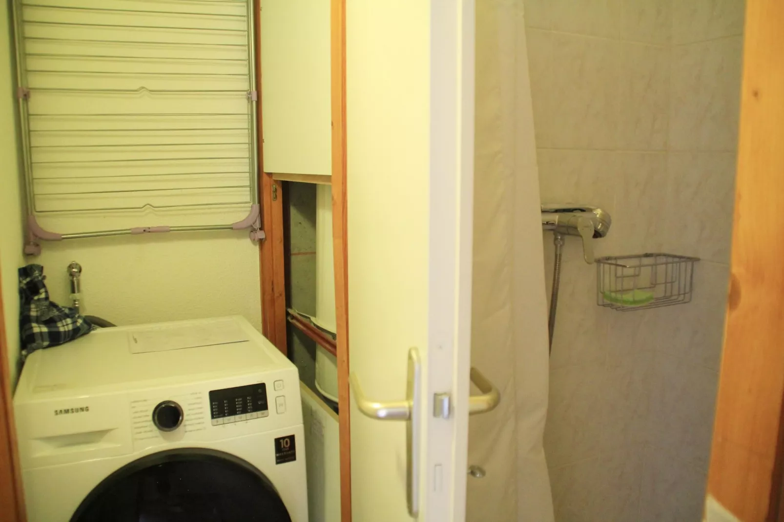 Amarillys AM20 MOUNTAIN & TELECABINE 6 Pers.-Bathroom