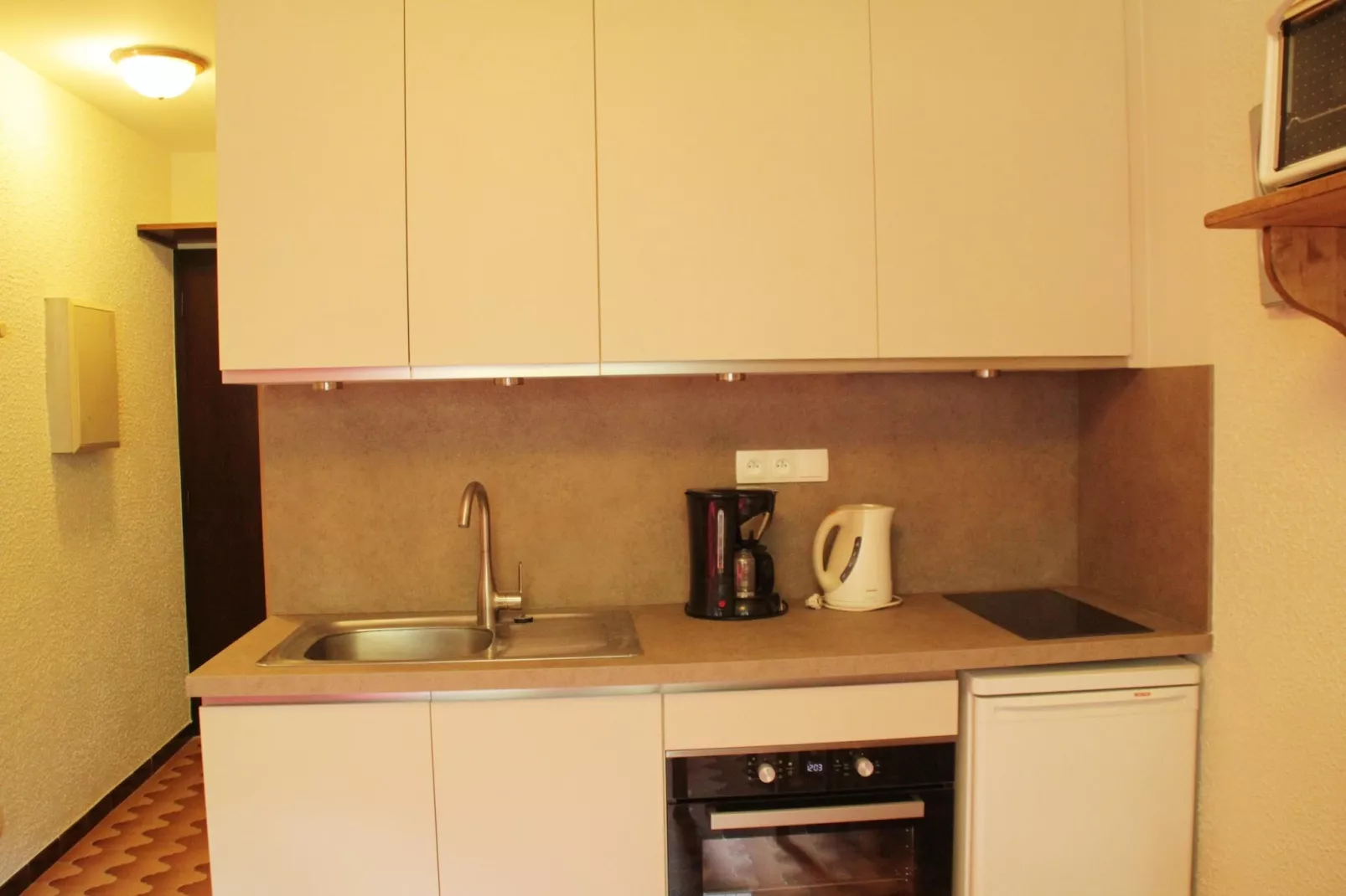 Mont de Grange MGB141 NATURE & ESCAPE 2 pers.-Kitchen
