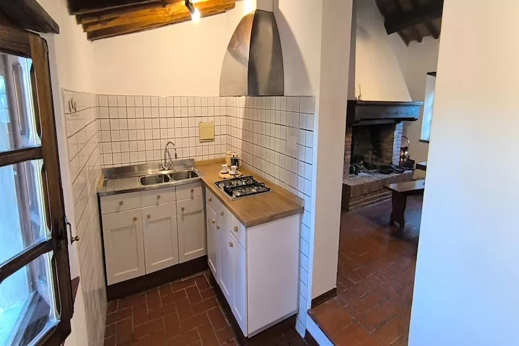 Agriturismo Podere Ceccherini in San Leolino - La Loggia-Kitchen