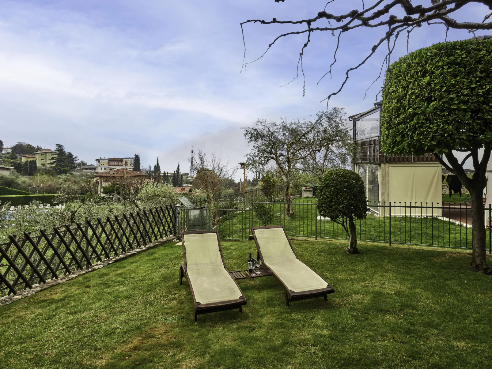 Rocchetta-Outside