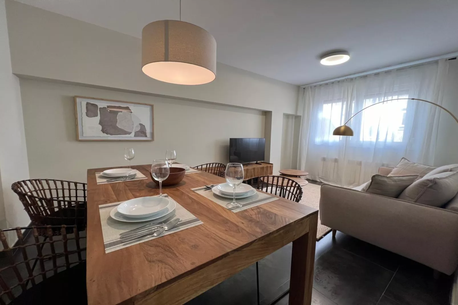 YourHouse Lagoa-Dining room