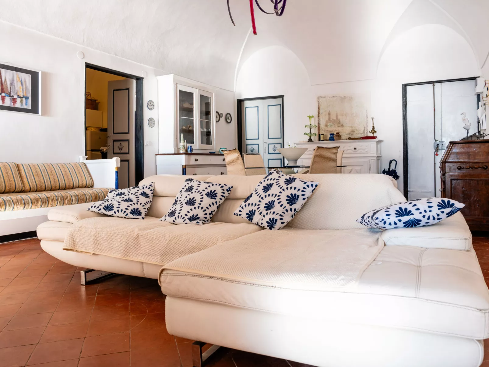 La Loggia sul mare-Dedans