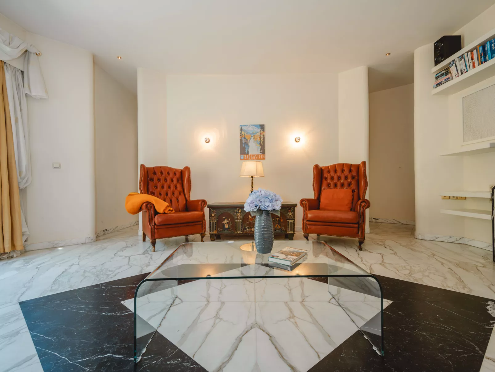 Villa Hiss-Inside