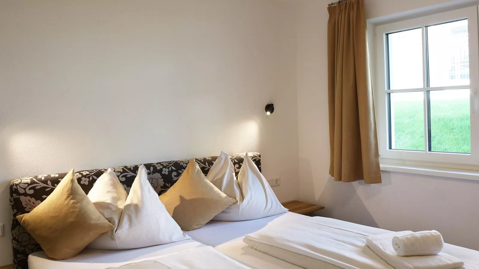 Tauern Suites Mitterwirt TOP 204-Bedroom