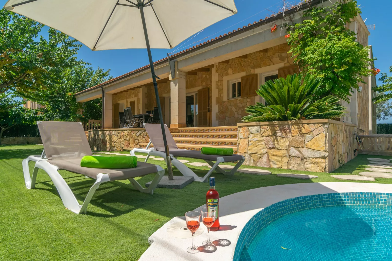 Casa El Cipres-Außenbereich Sommer