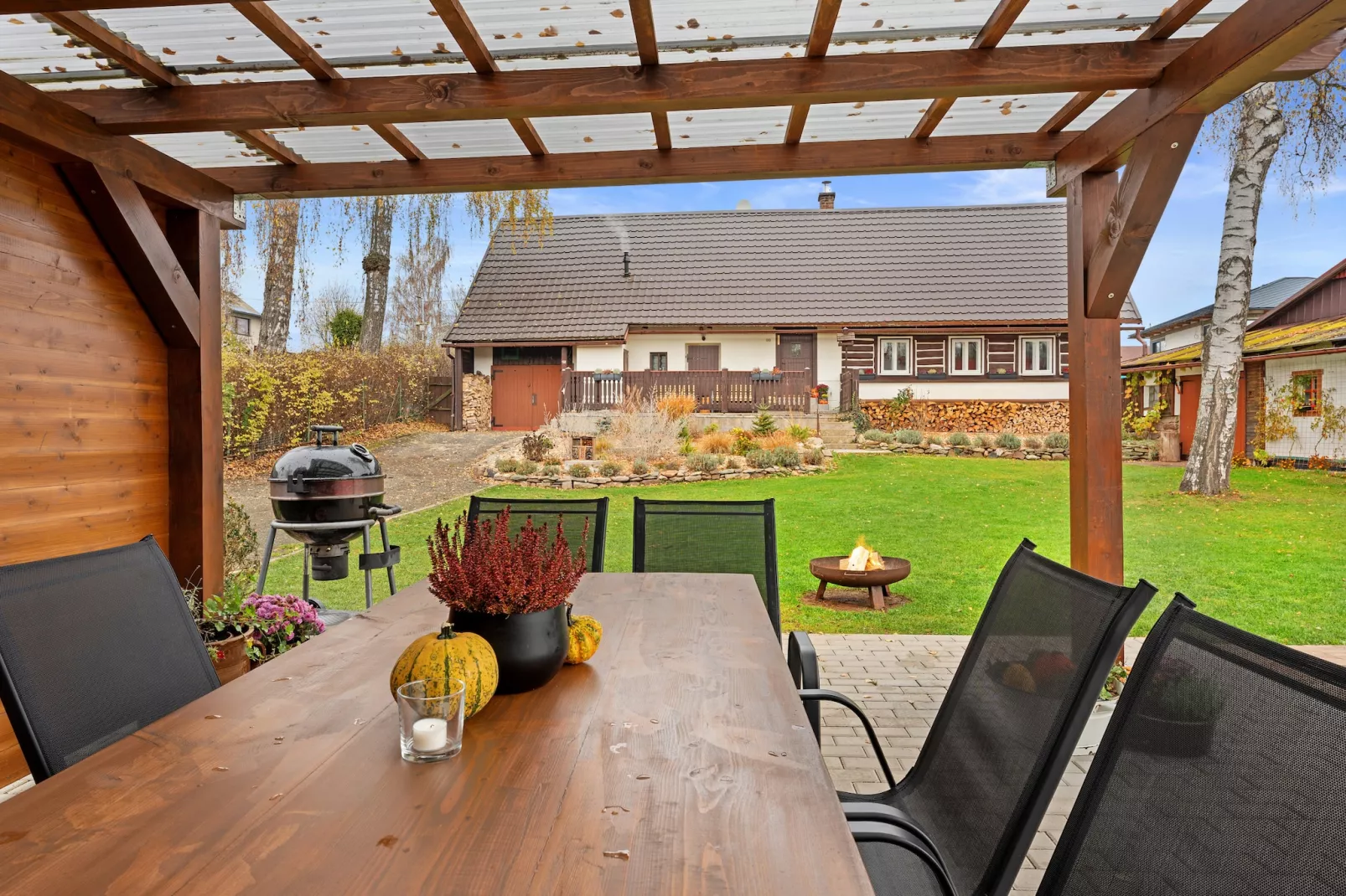 Dolni Branna KDB026-Terrace