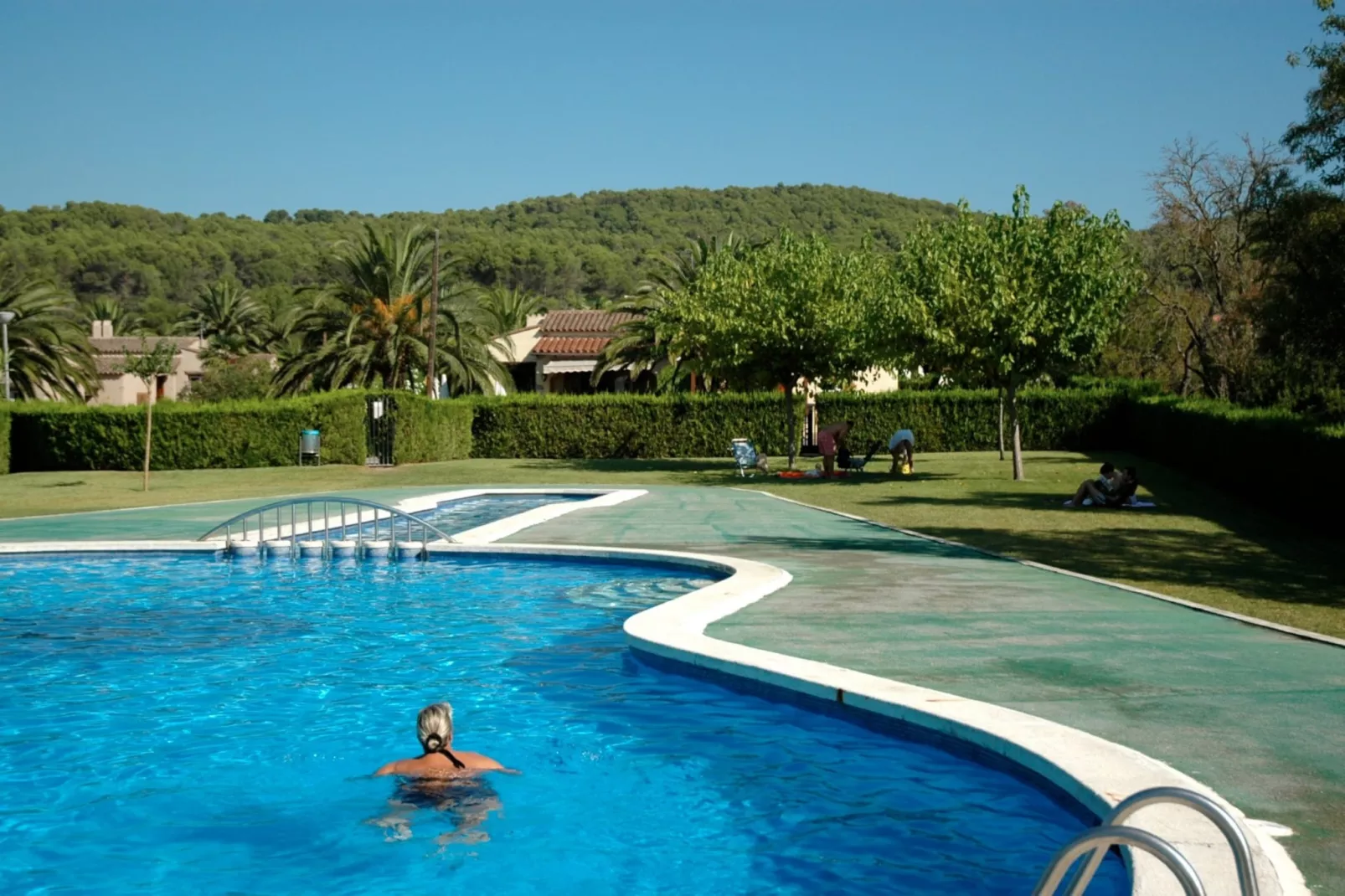 LES PALMERES  9-Pool