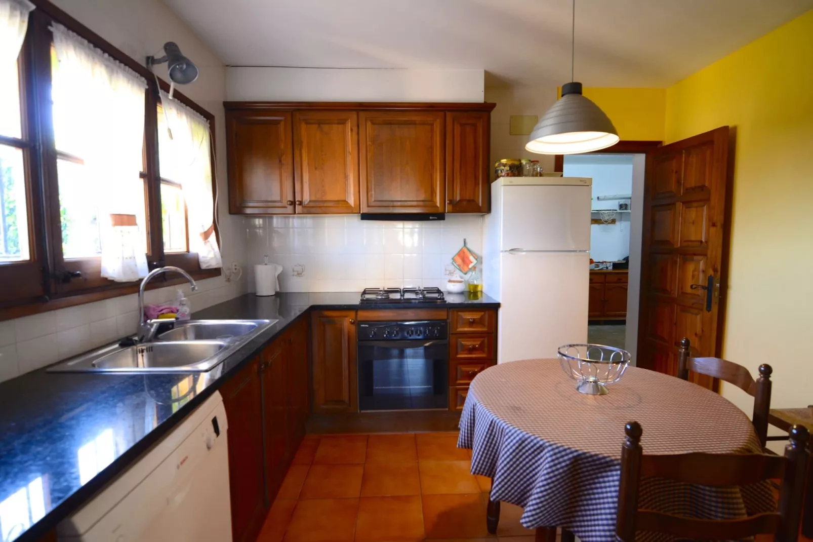 ANDORRA 1-Kitchen