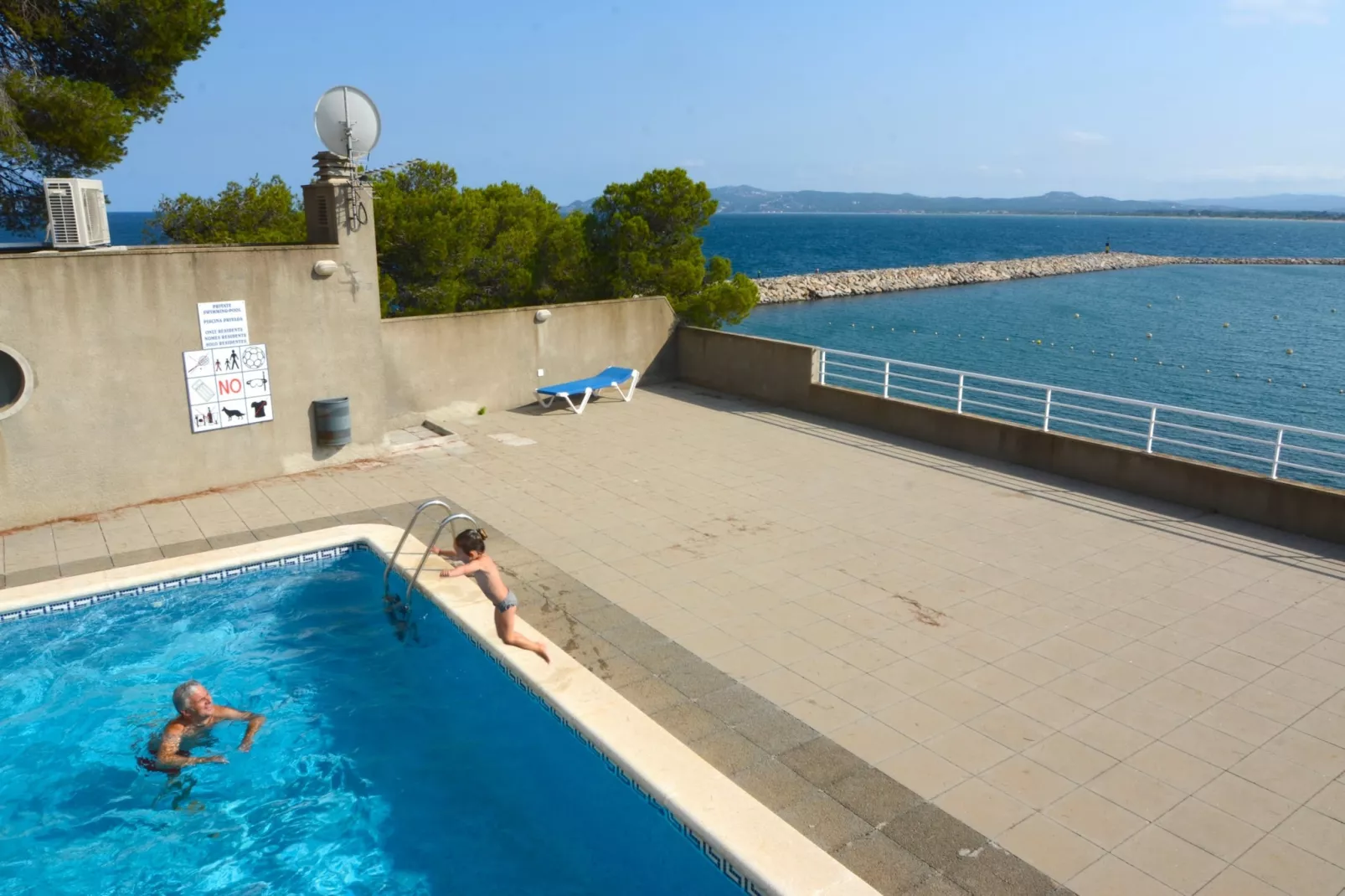 TREPUTXELL 1-1-Pool