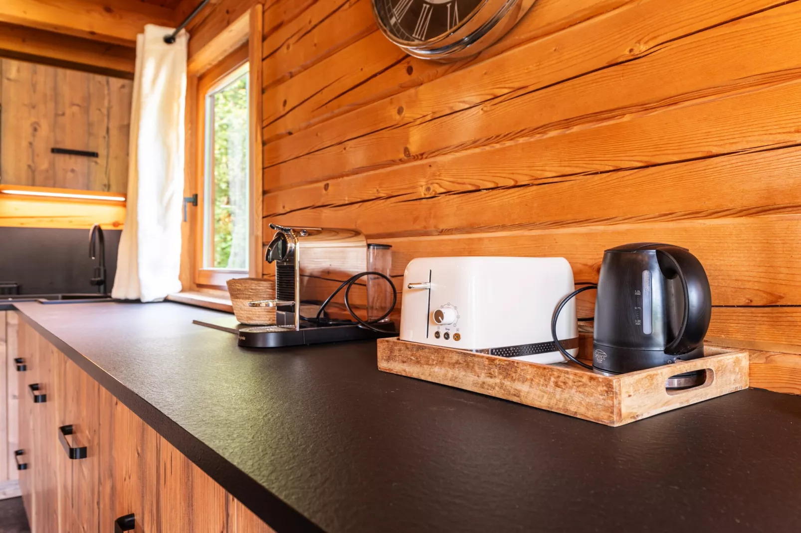 BOIS DE CHAMPELLE N°28 - 4P8-Kitchen