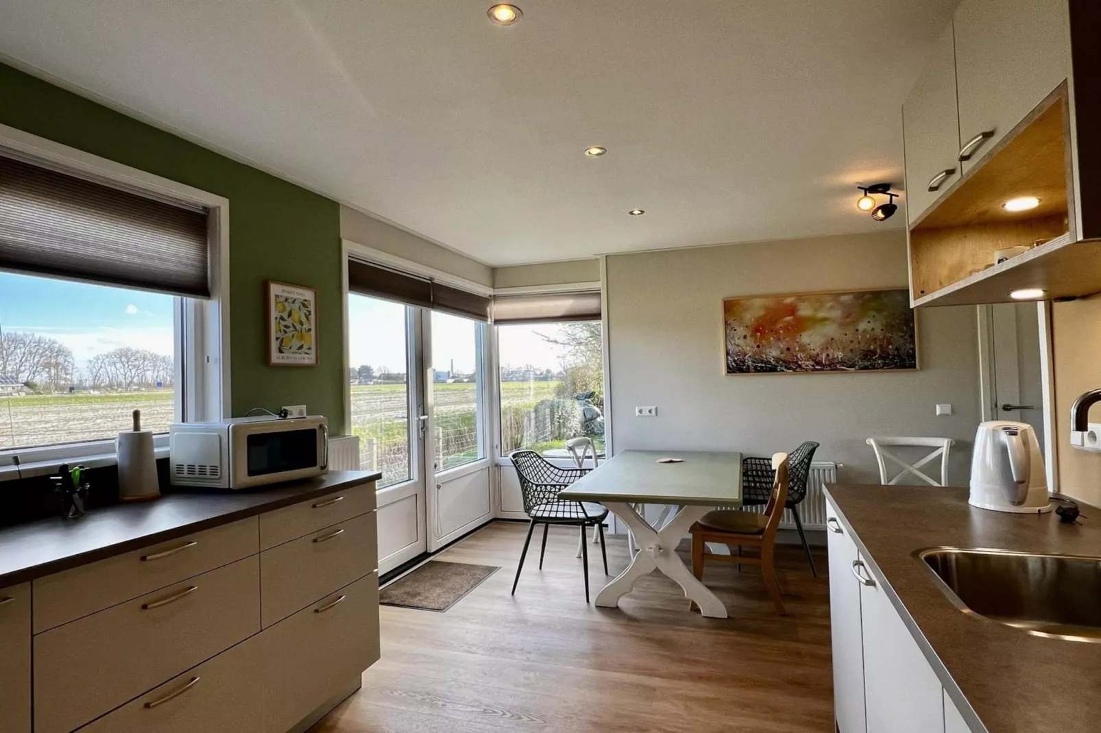 Eureka 102-Dining room