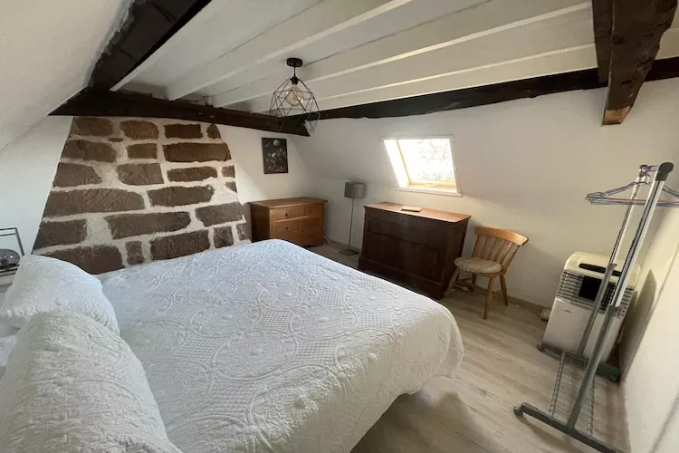 Gîte chaleureux en Corrèze-Schlafzimmer